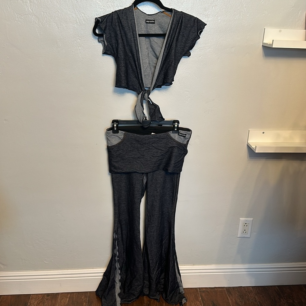Melodia top and pant set blue demon color light fabric with pockets